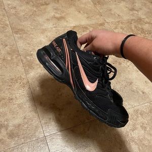 Women’s Nike air maxes